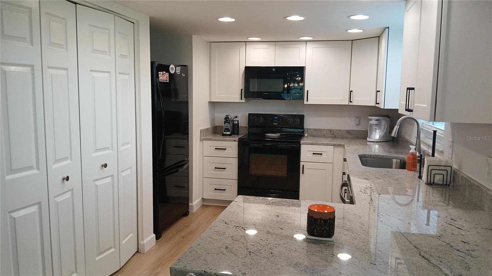 12300 Park Blvd #101 photo 4