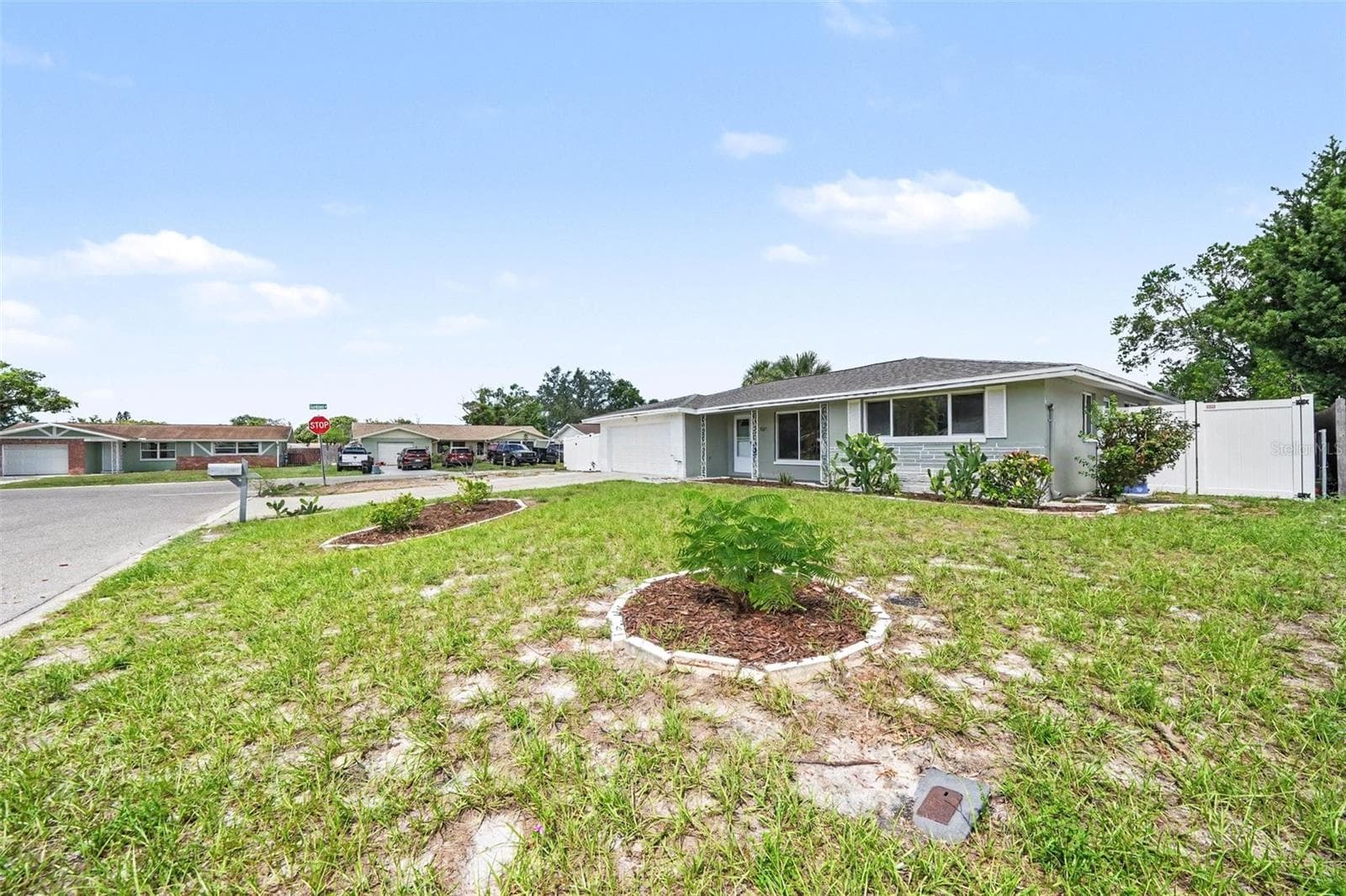 7815 Monarda Dr photo 4