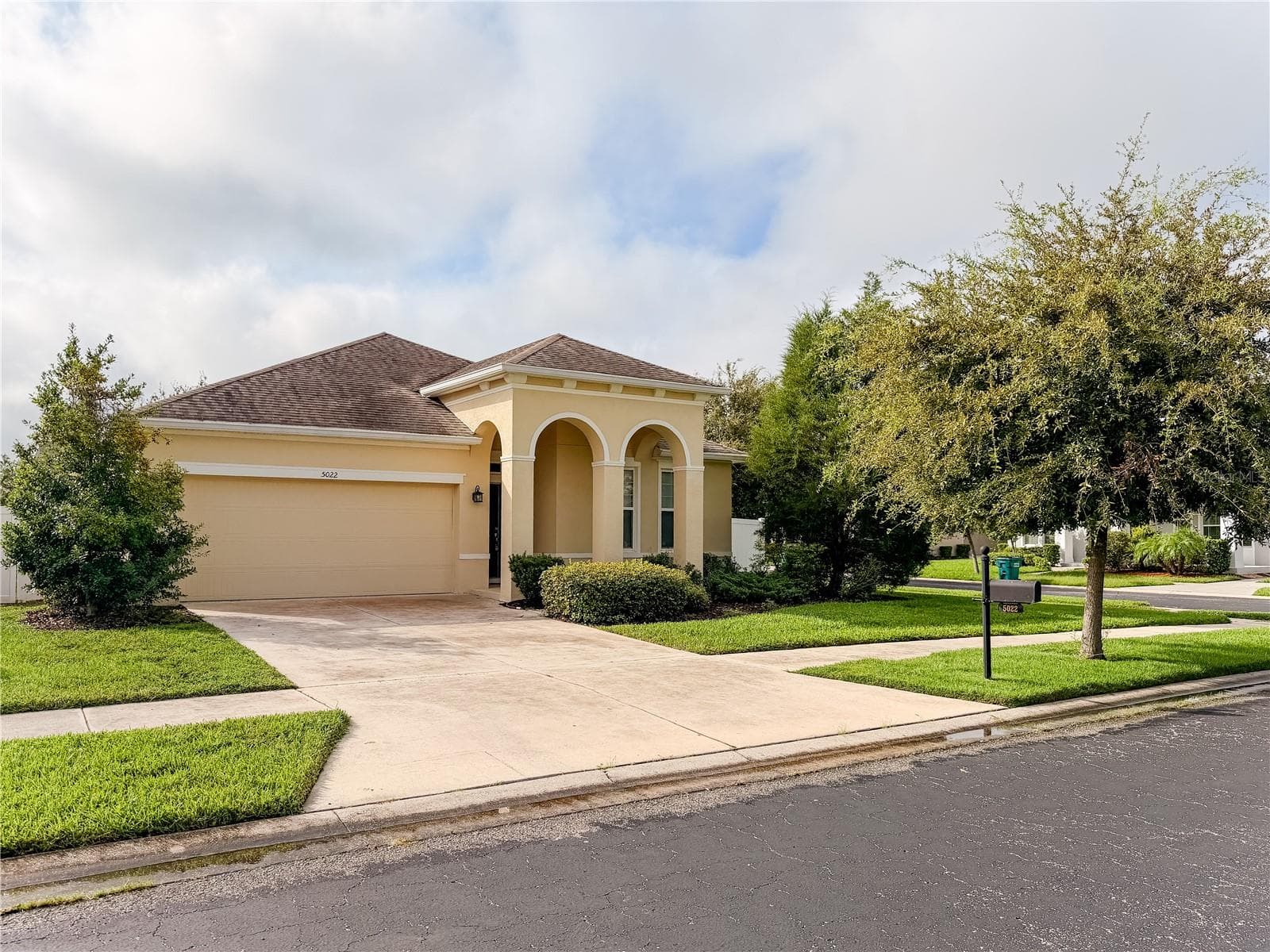 5022 Suncatcher Dr
