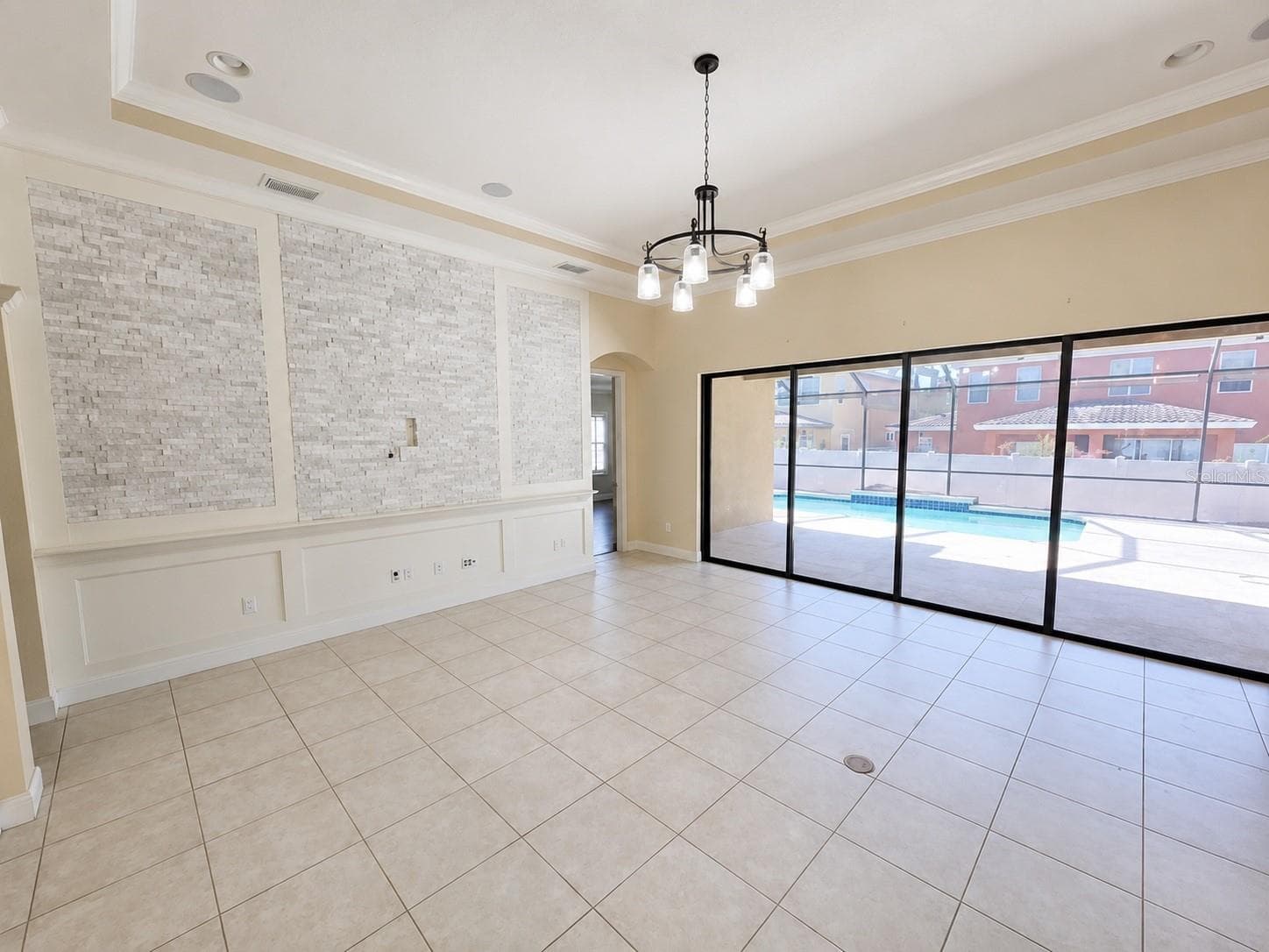 10911 Charmwood Dr photo 5