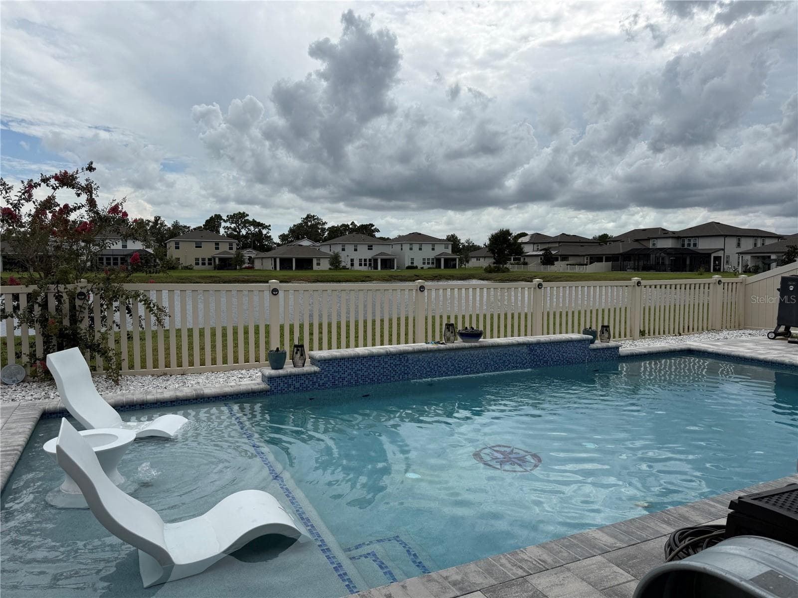 13021 Willow Grove Dr photo 4