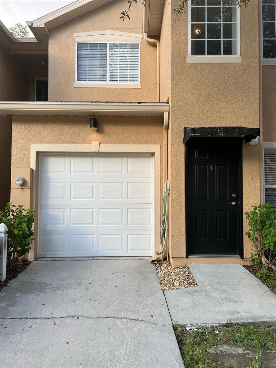 16311 Parkstone Palms CT photo 2