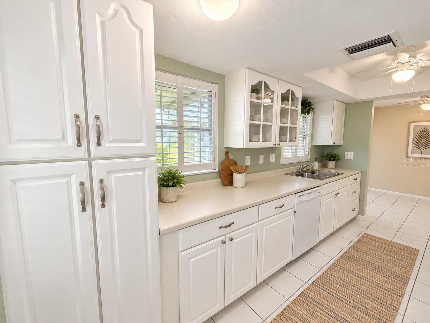 4359 Great Lakes Dr N photo 5