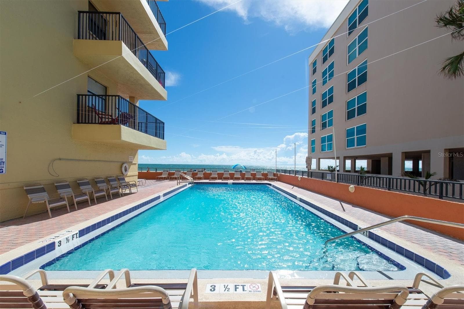 14710 Gulf Blvd #206 photo 3
