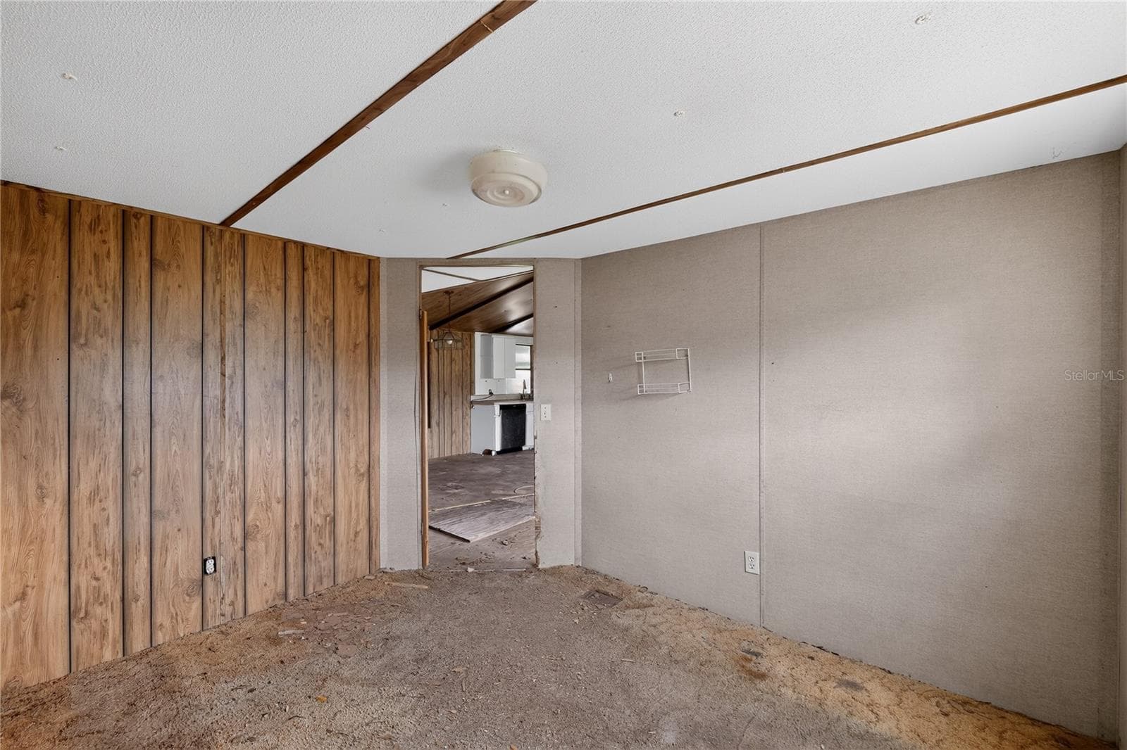9550 Silverbend Dr photo 3