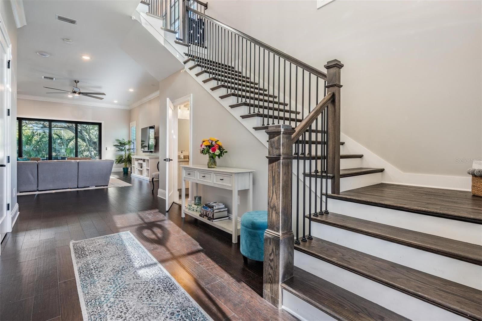 619 Danube Ave photo 3