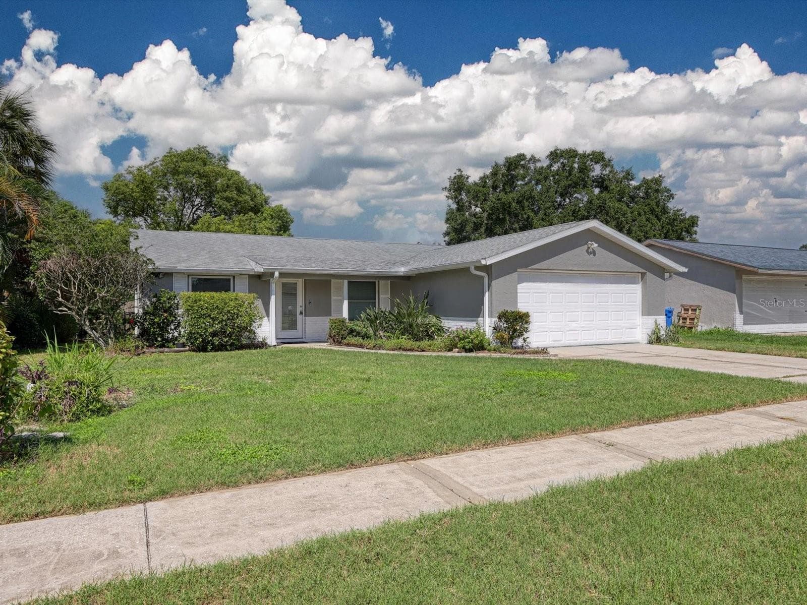 6002 Firefly Ln photo 2