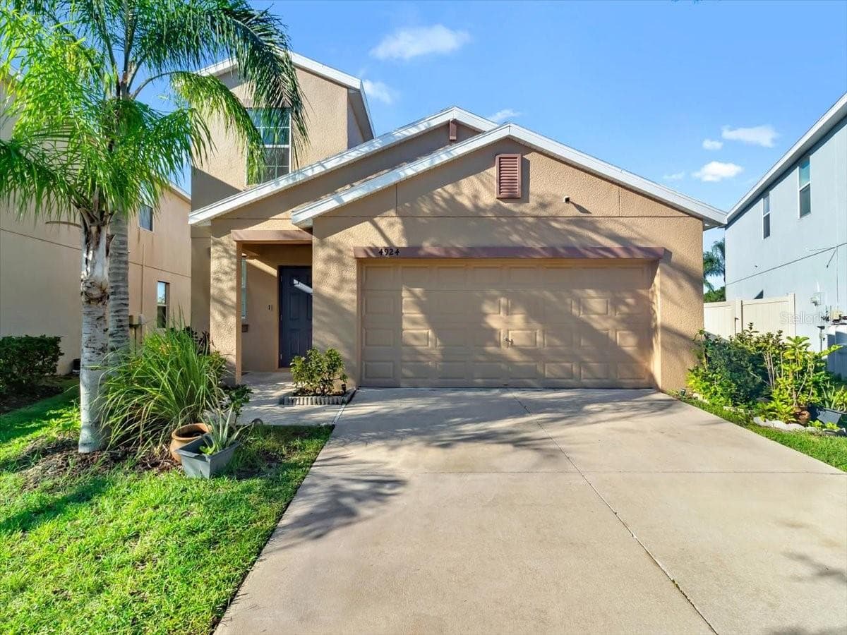 4924 Reflecting Pond Cir photo 4