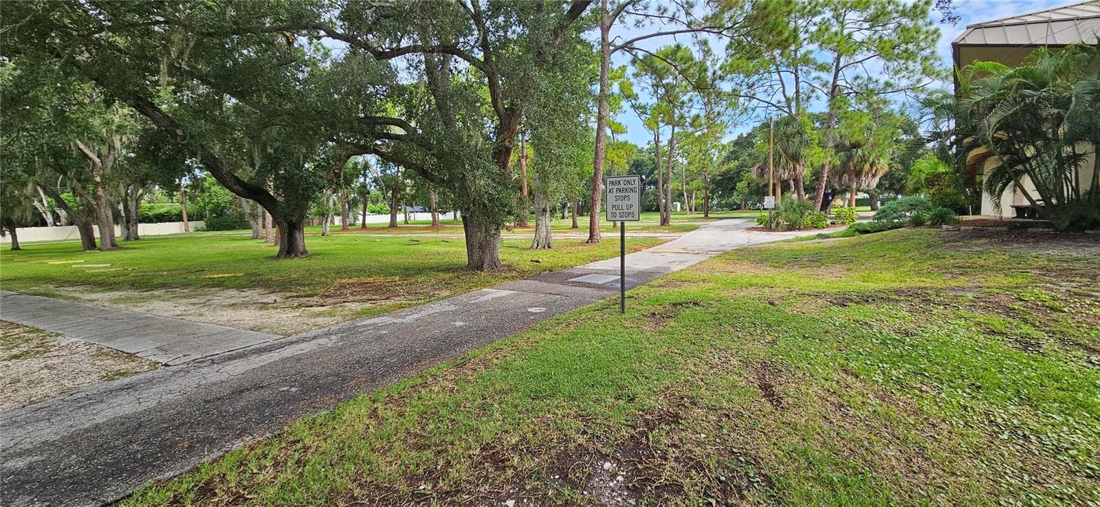11501 Walker Ave photo 4