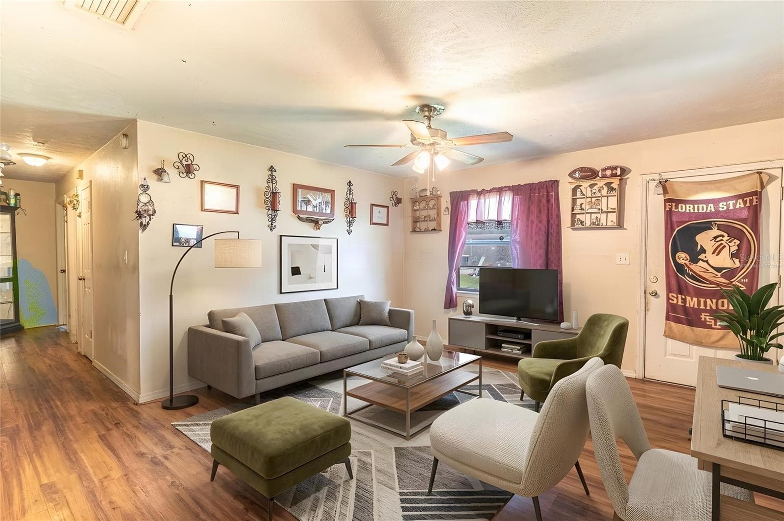 3539 Colleen Dr photo 2