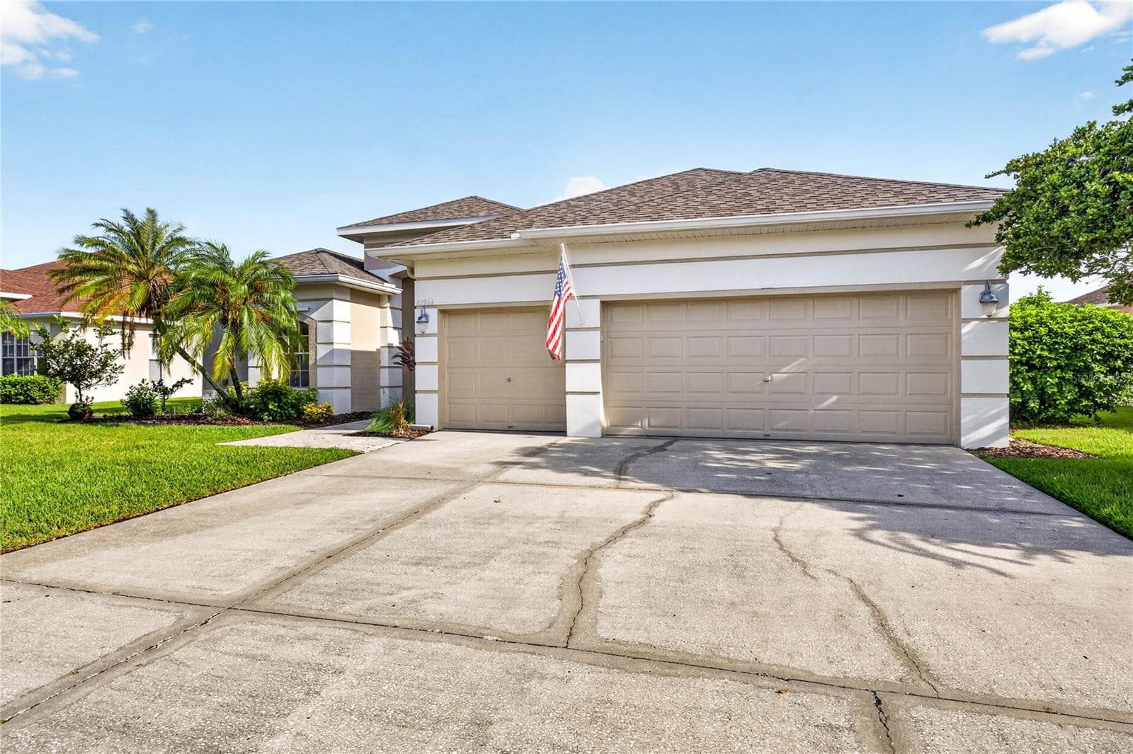 22953 Bay Cedar Dr photo 2