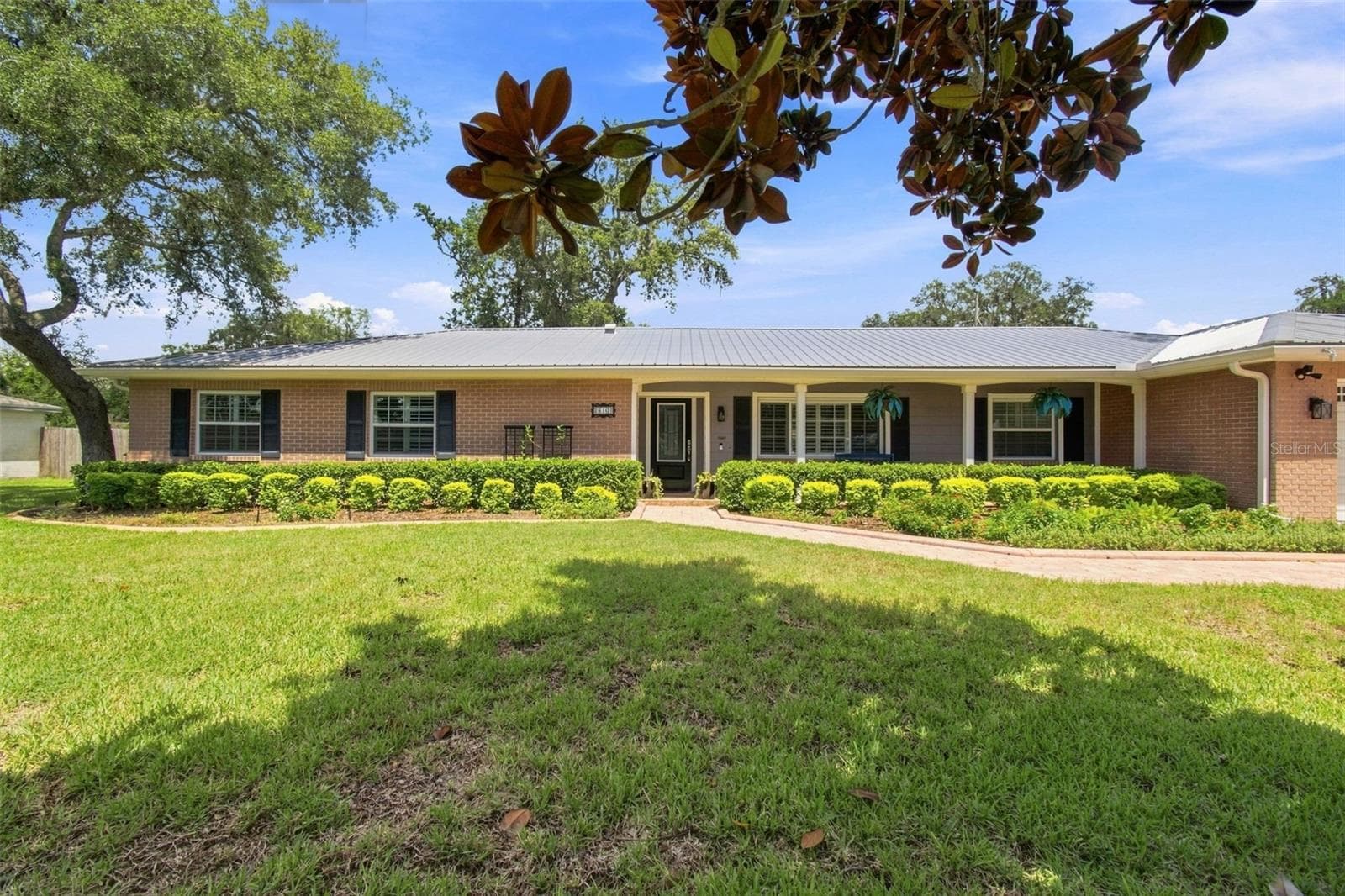 610 Hitching Post Dr photo 3