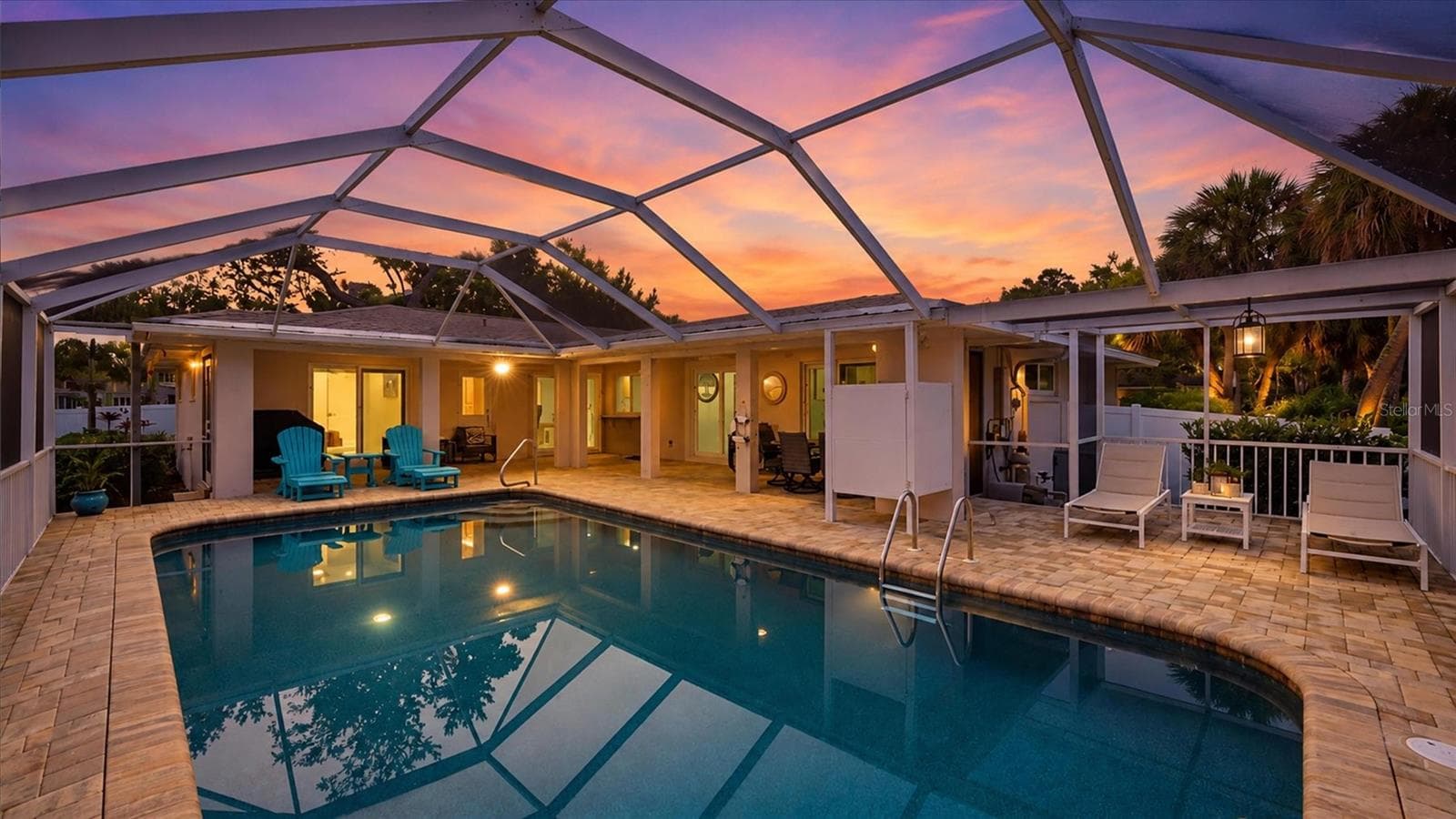 5333 Siesta CT photo 3