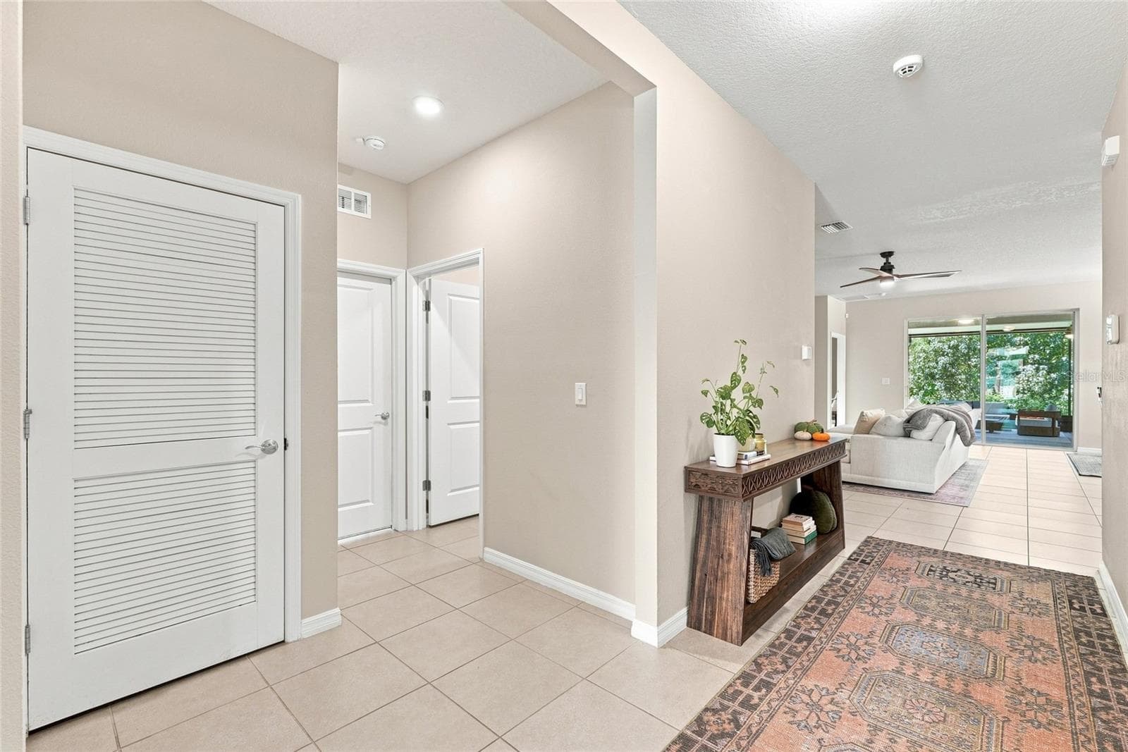 12387 Eastpointe Dr photo 5
