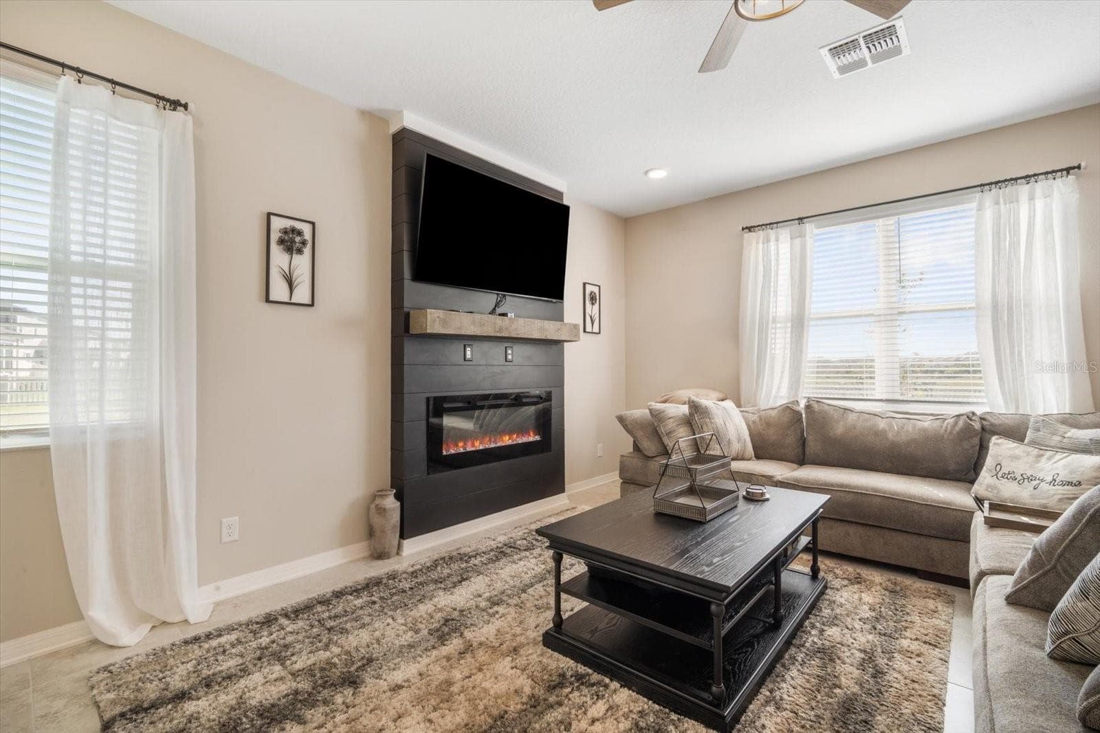 2882 Autumn Rock Dr photo 4