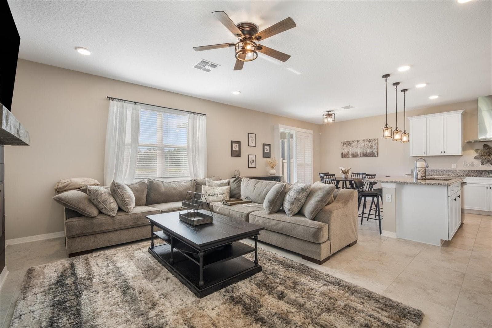 2882 Autumn Rock Dr photo 5