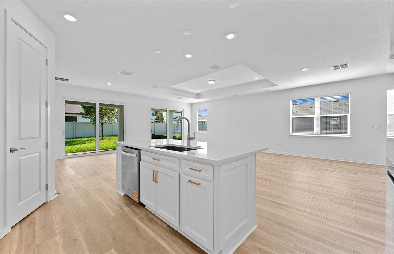 13721 Evergreen Valley Dr photo 4
