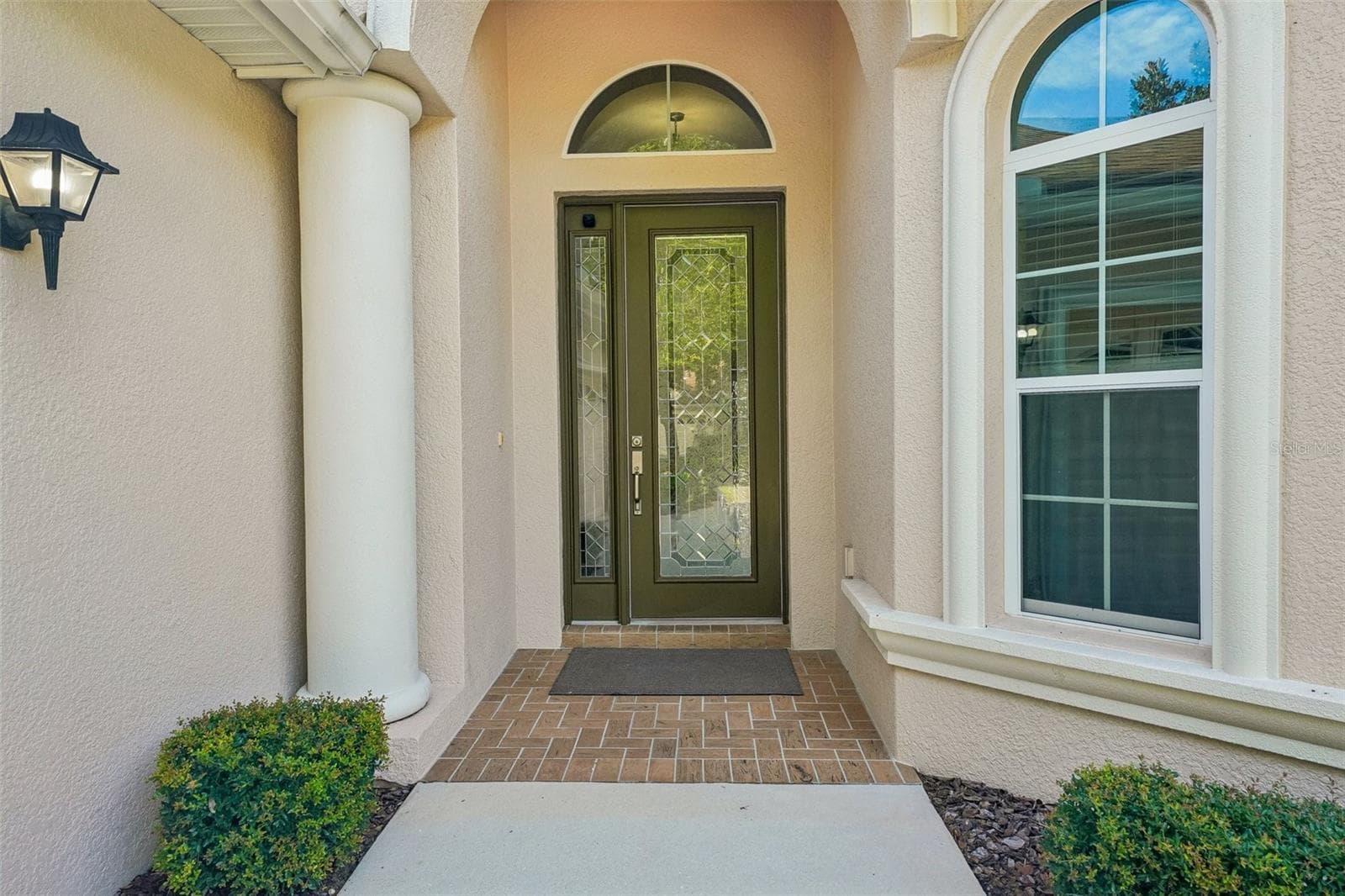 2812 Devonoak Blvd photo 2