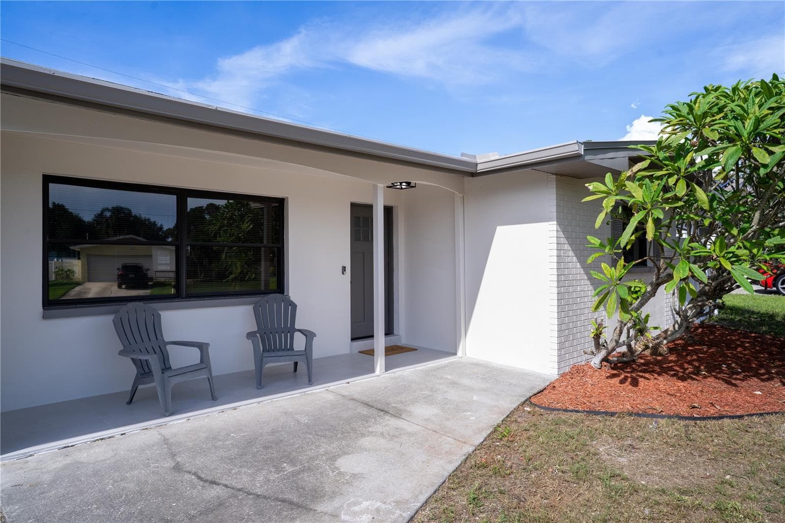 1390 Seabreeze St photo 3
