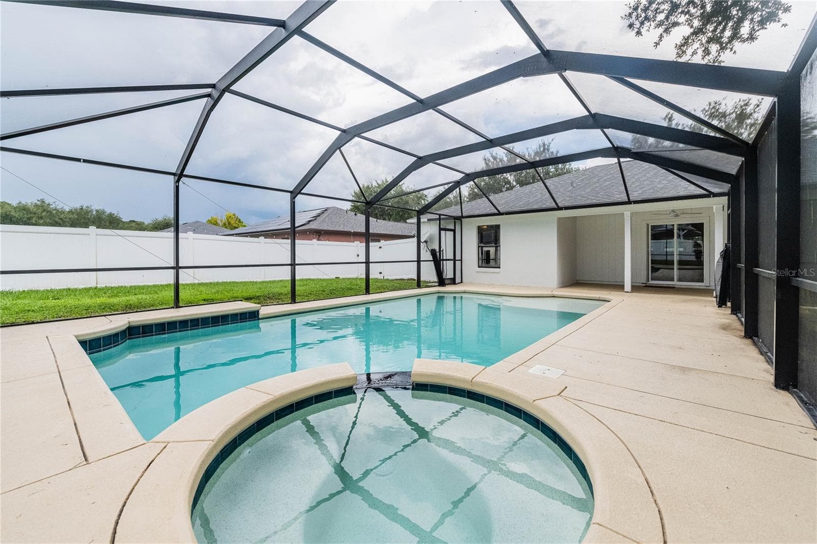 763 Barrister Dr photo 5