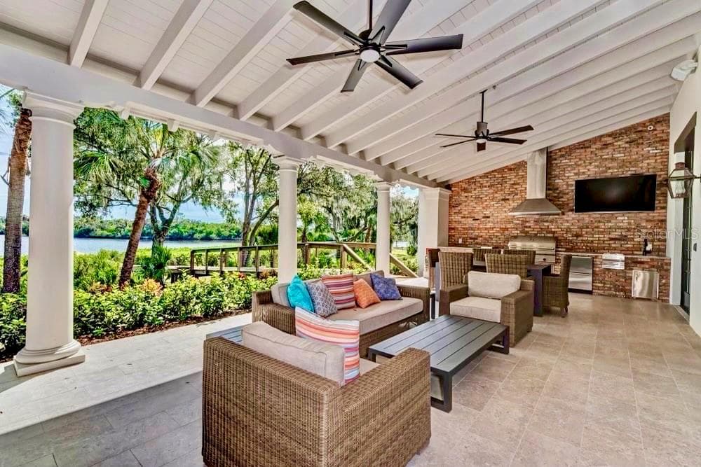 1707 Rio Vista Ter photo 4