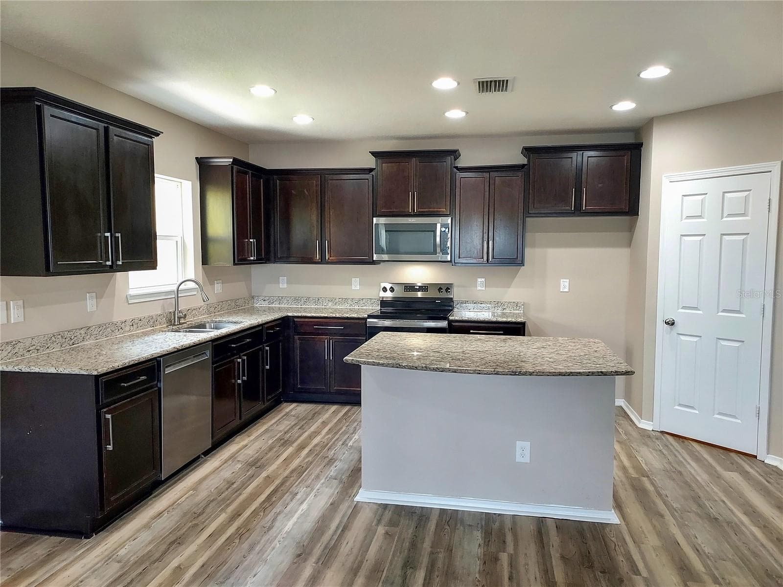 4743 Somerset Hill Ln photo 4
