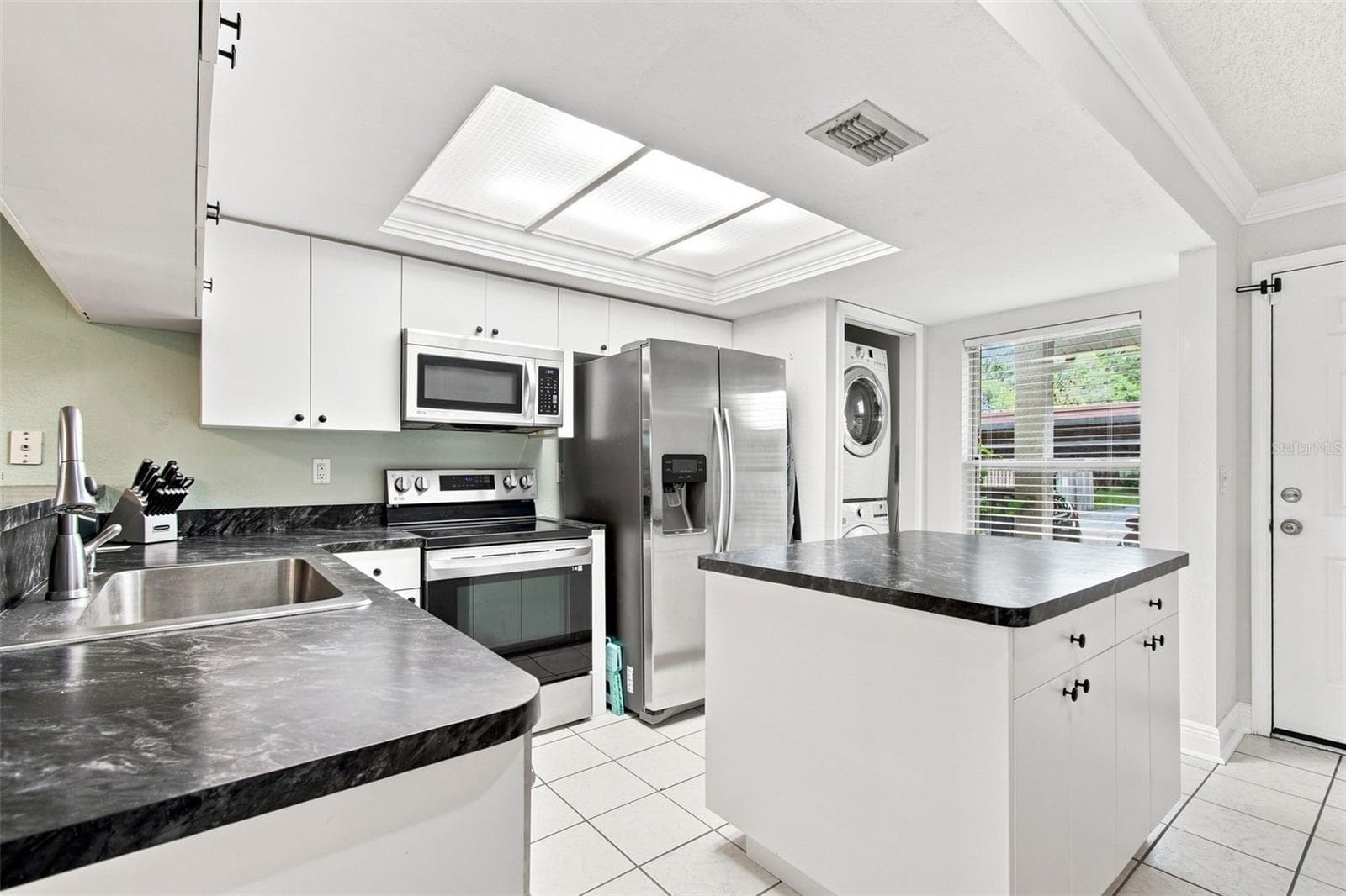 10853 43rd St N #1307 photo 4