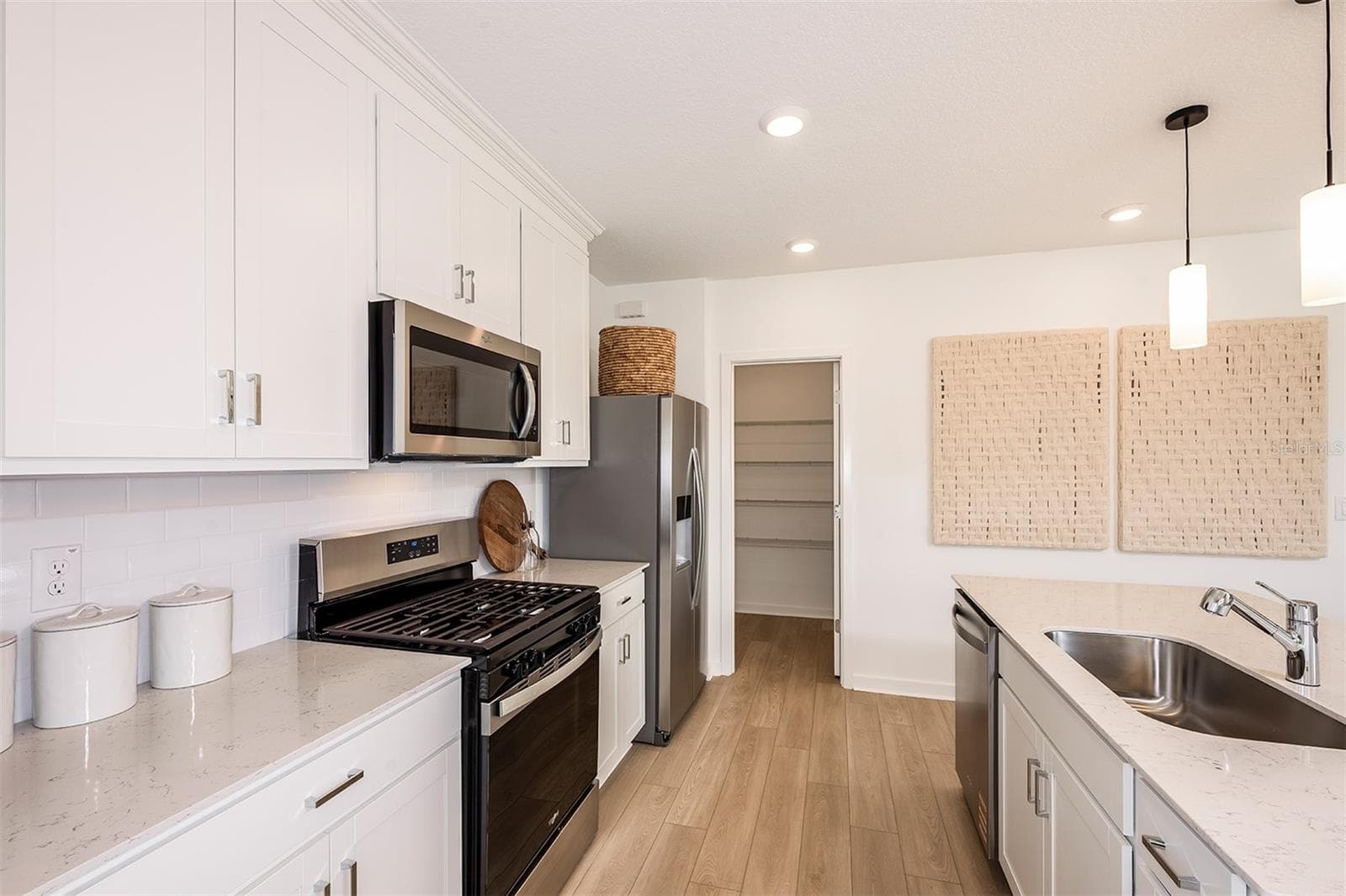 36905 Rio Grande Dr photo 5