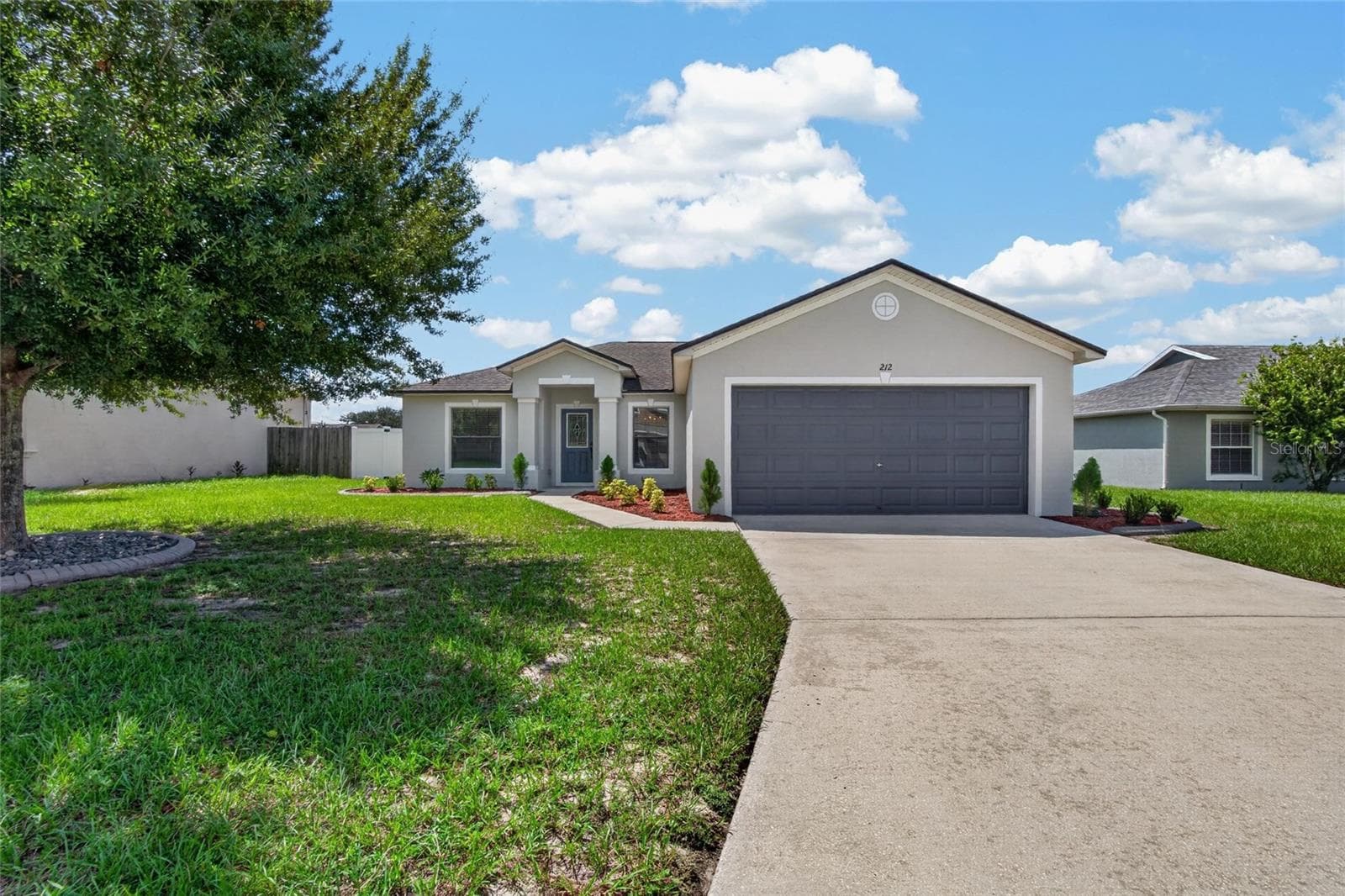 212 Majestic Gardens Ln photo 3