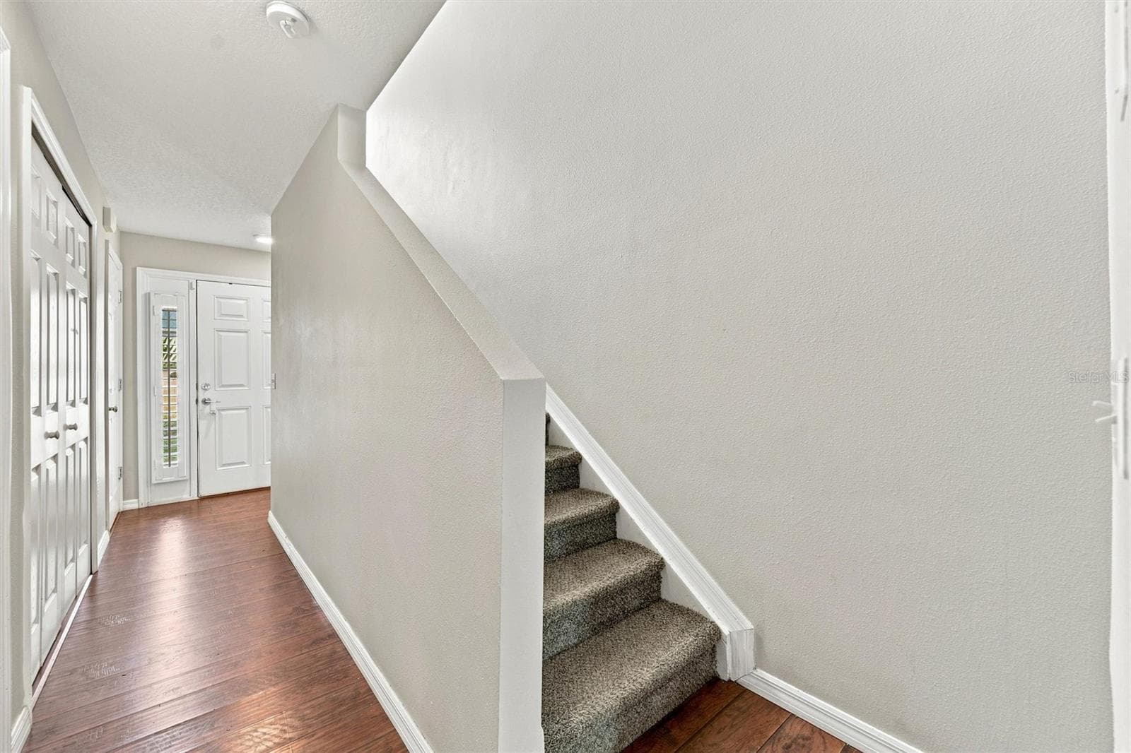 3805 Exeter Ln photo 5