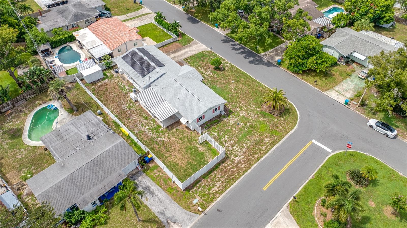 5695 Lime Way photo 2