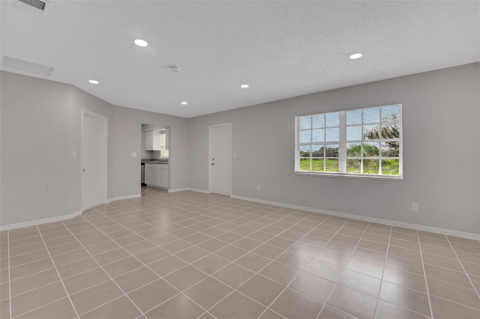 707 Dolly Ben CT photo 2