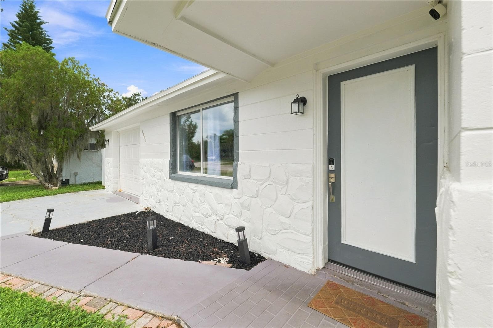 5531 Quist Dr photo 3