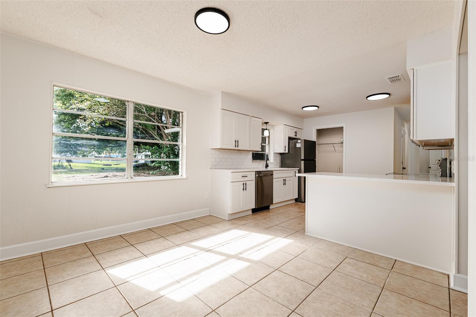 203 Woodland Trl photo 4