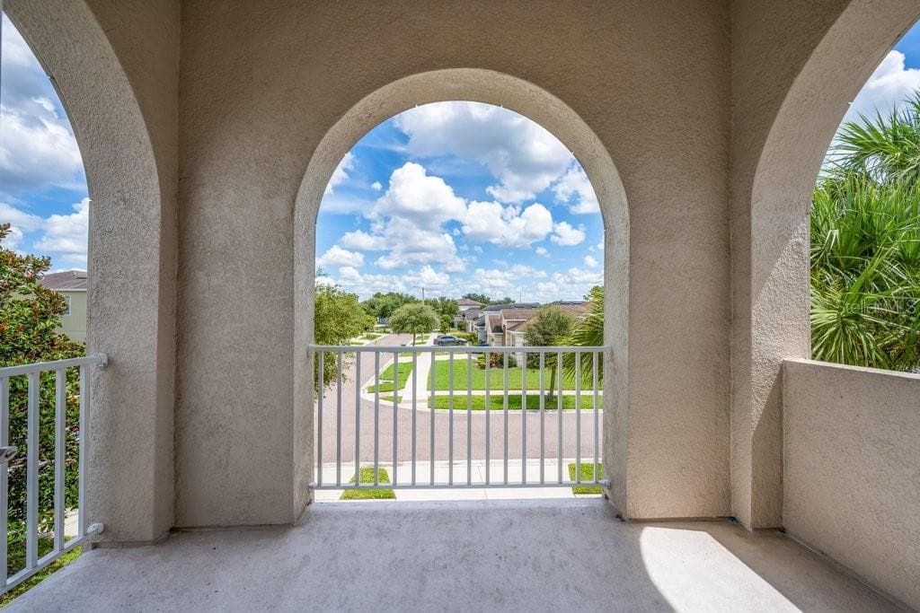 7225 Blue Beech Dr photo 2