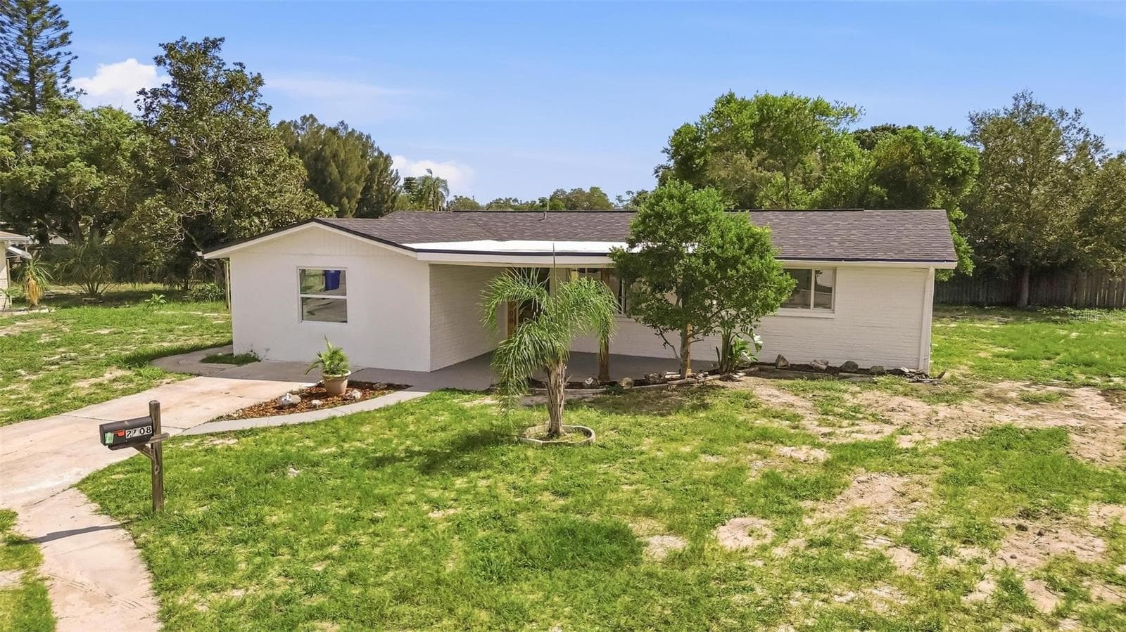 2608 Akita Pl photo 3