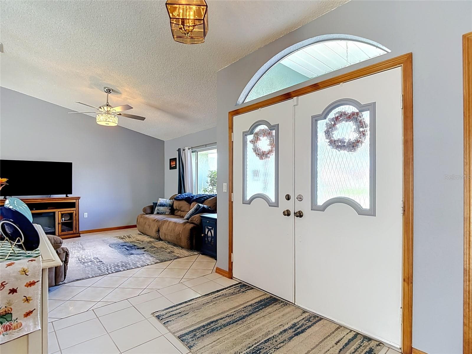8108 Shorecrest CT photo 4
