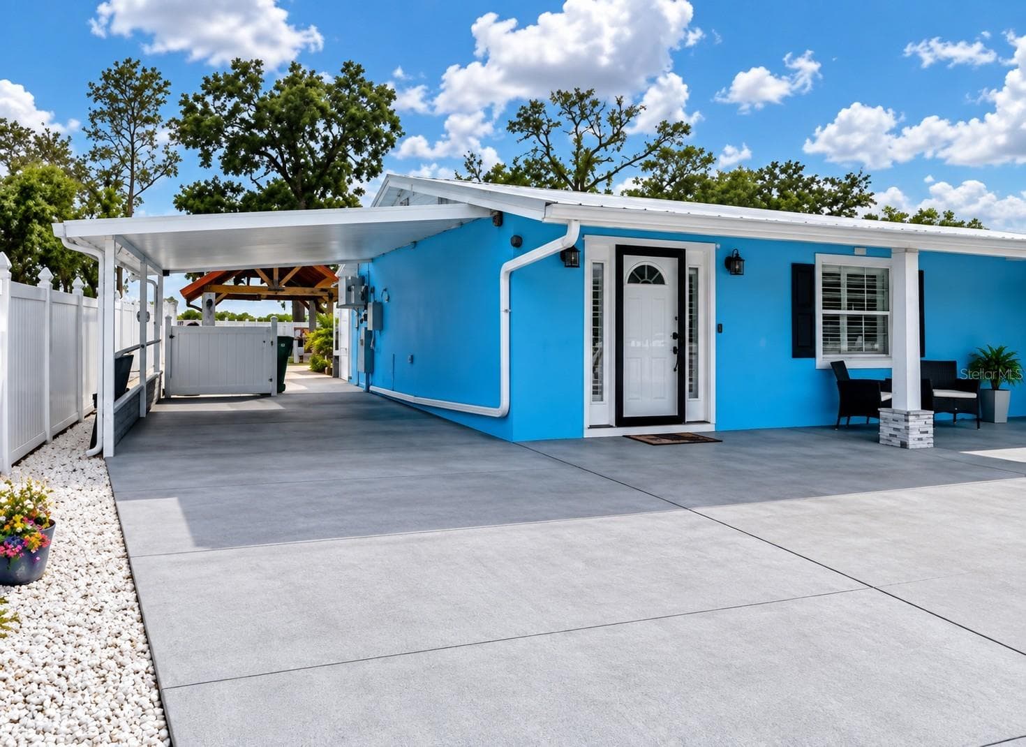39352 Lincoln Ave photo 4