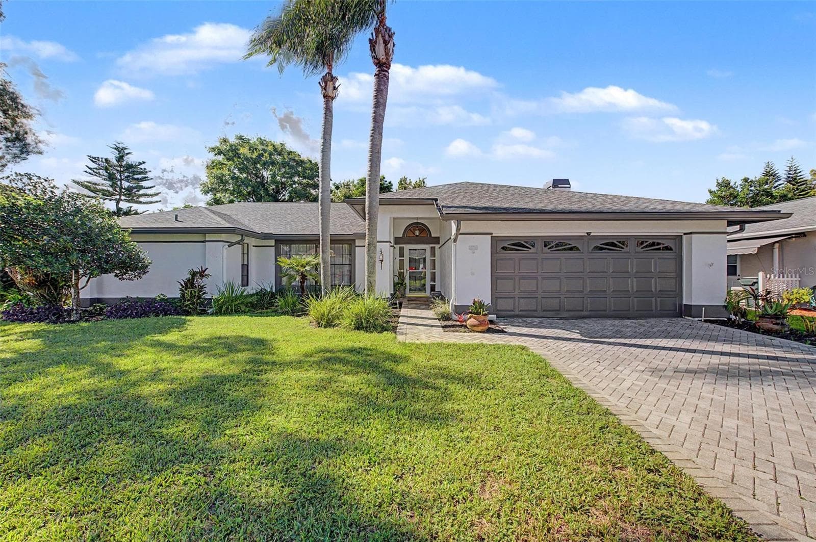8612 Braxton Dr photo 2