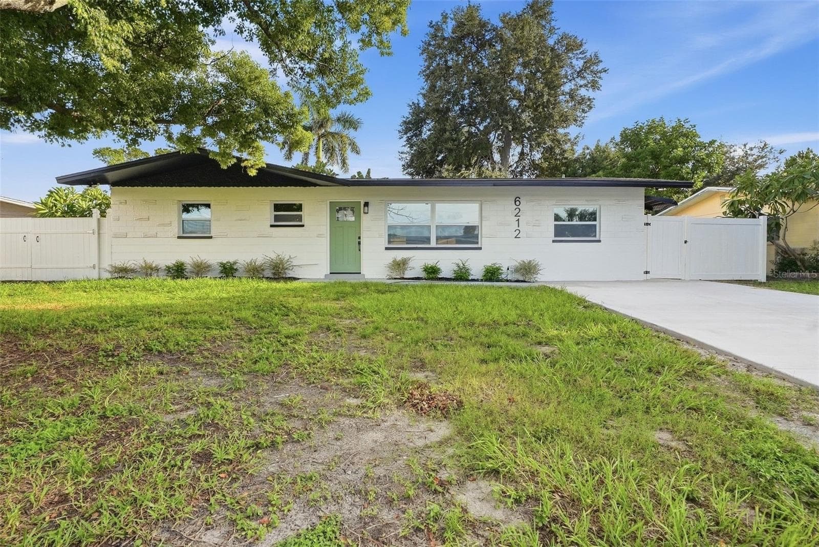 6212 42 Ave N photo 3