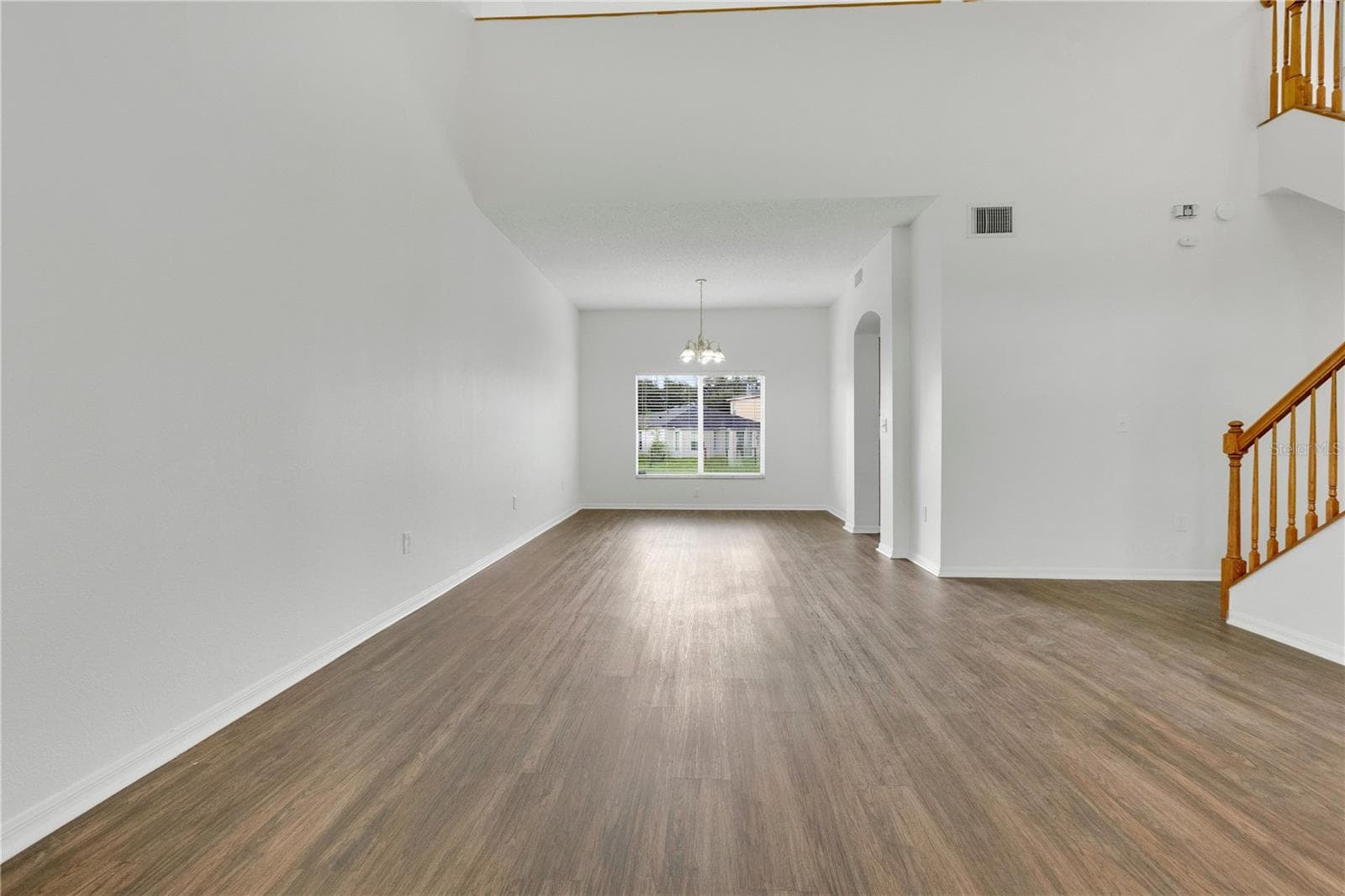 12613 Longcrest Dr photo 3