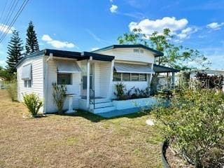 1611 Blue Lake Dr photo 2