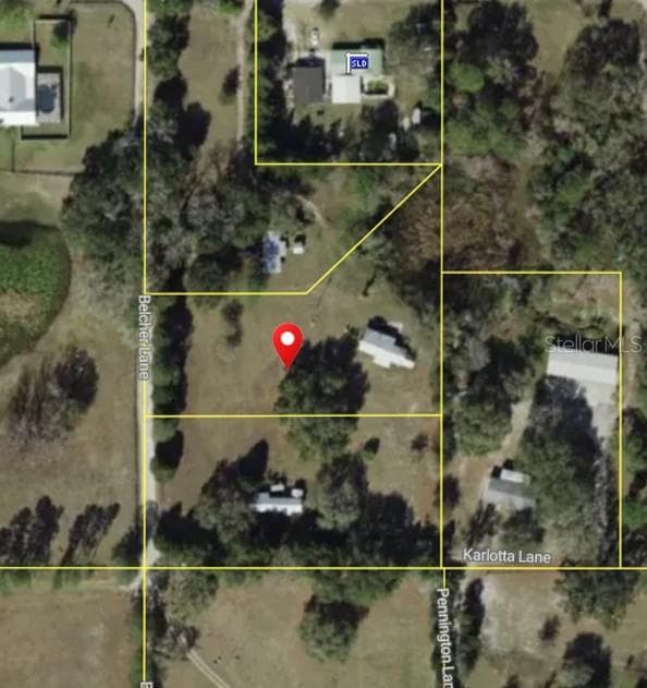 8010 Belcher Ln photo 2