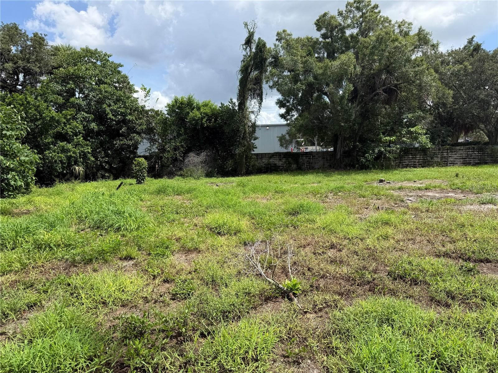 3912 E Louisiana Ave photo 5