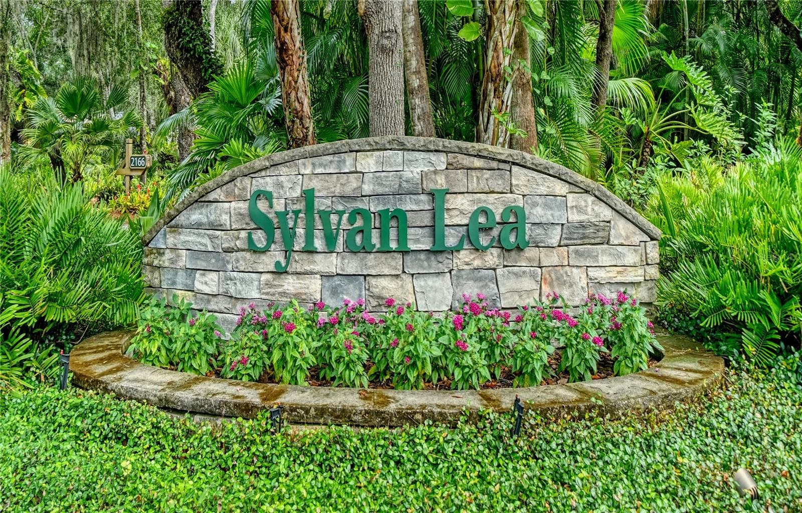 2166 Sylvan Lea Dr photo 2