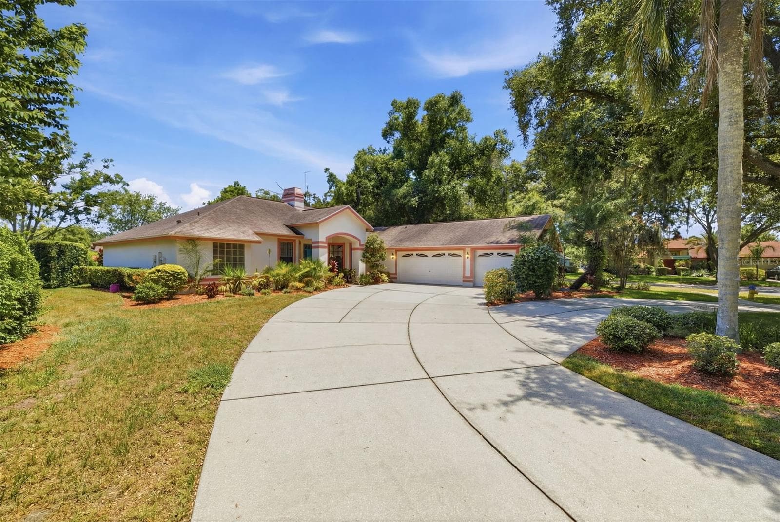 16501 Blenheim Dr photo 2
