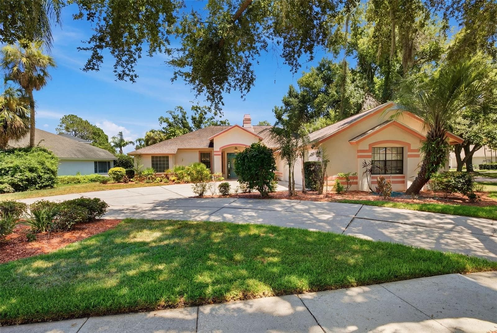 16501 Blenheim Dr photo 3