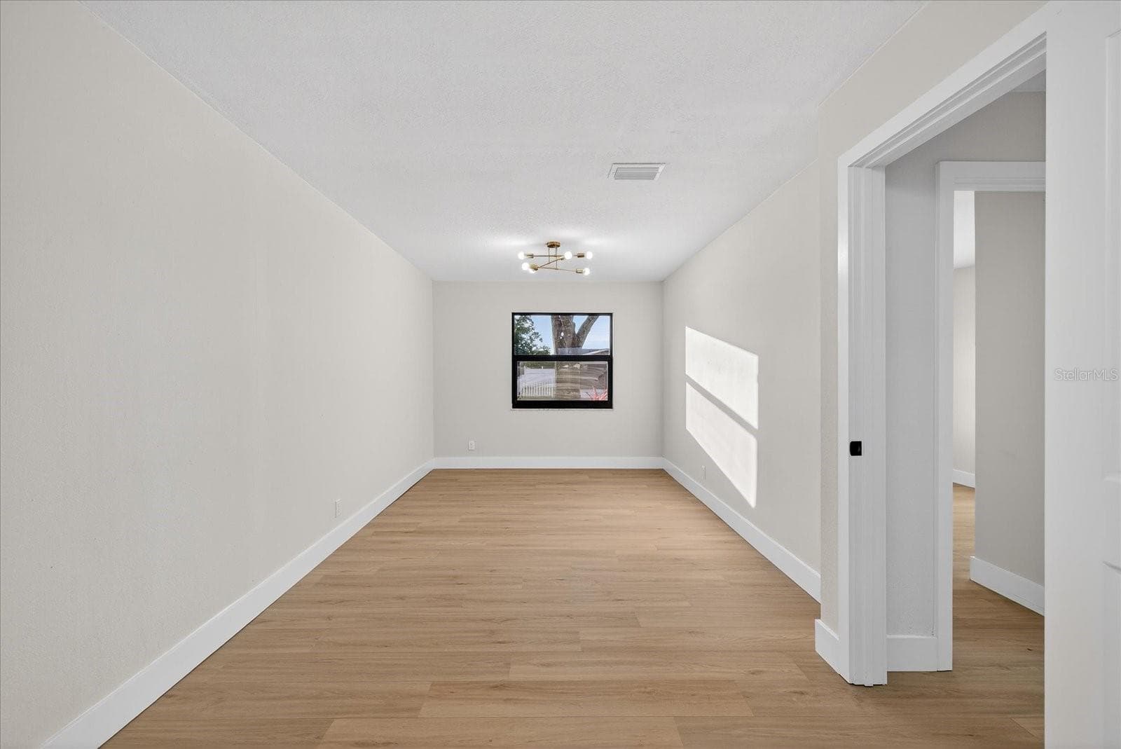 6107 Cole Dr photo 4