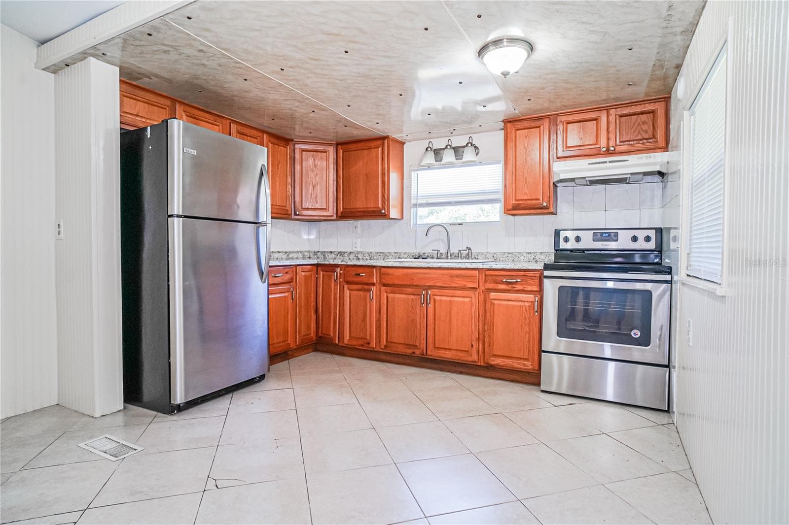 8010 Belcher Ln photo 5