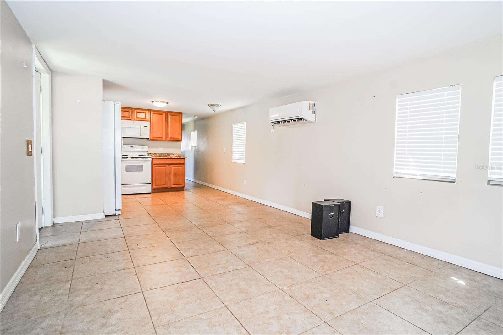 8000 Belcher Ln photo 5